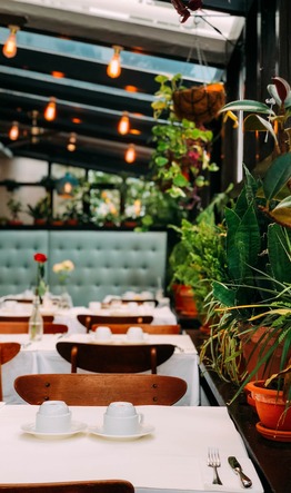 Restaurant inside showcase 1